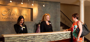 Photo of guest checking in at Mahogany Salon and Spa in Ottawa
